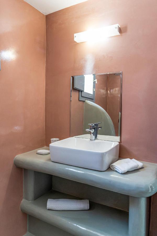 Evanthia Best View Thirassia Island Hotel Екстер'єр фото