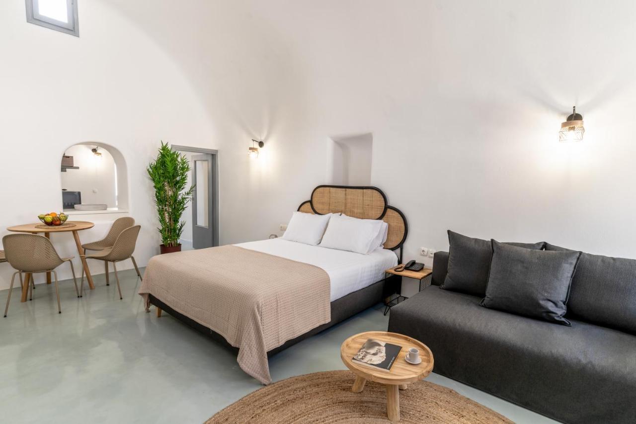 Evanthia Best View Thirassia Island Hotel Екстер'єр фото