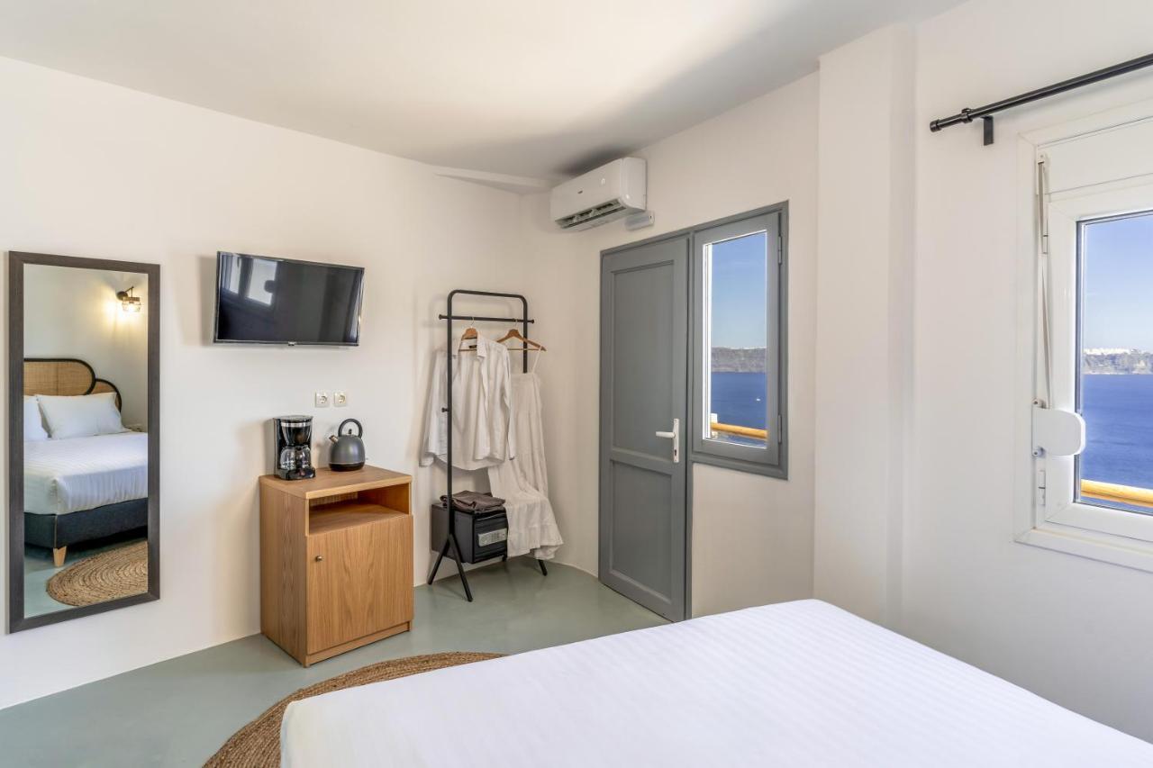 Evanthia Best View Thirassia Island Hotel Екстер'єр фото
