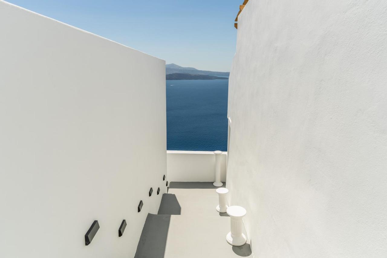 Evanthia Best View Thirassia Island Hotel Екстер'єр фото
