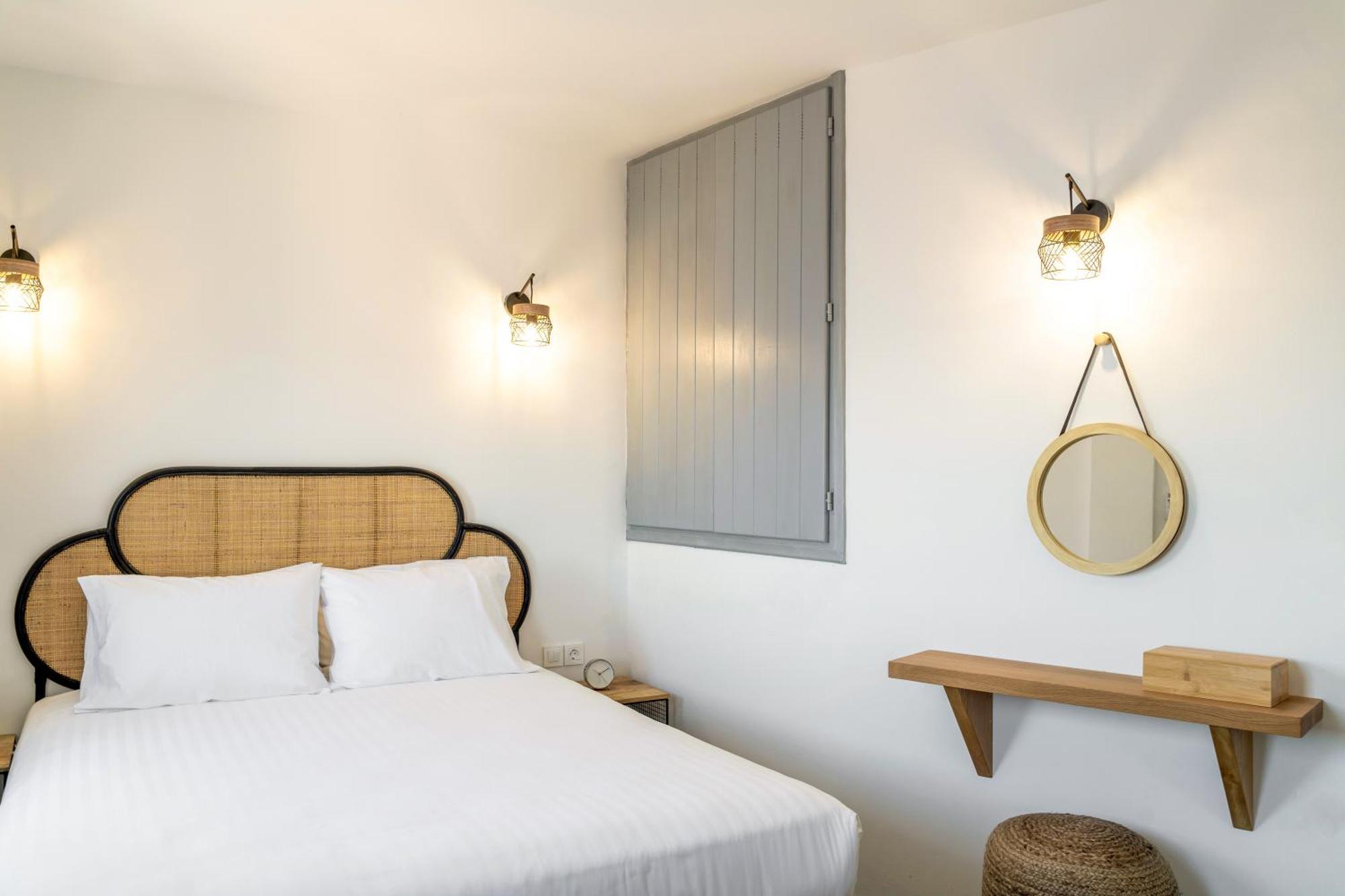 Evanthia Best View Thirassia Island Hotel Екстер'єр фото