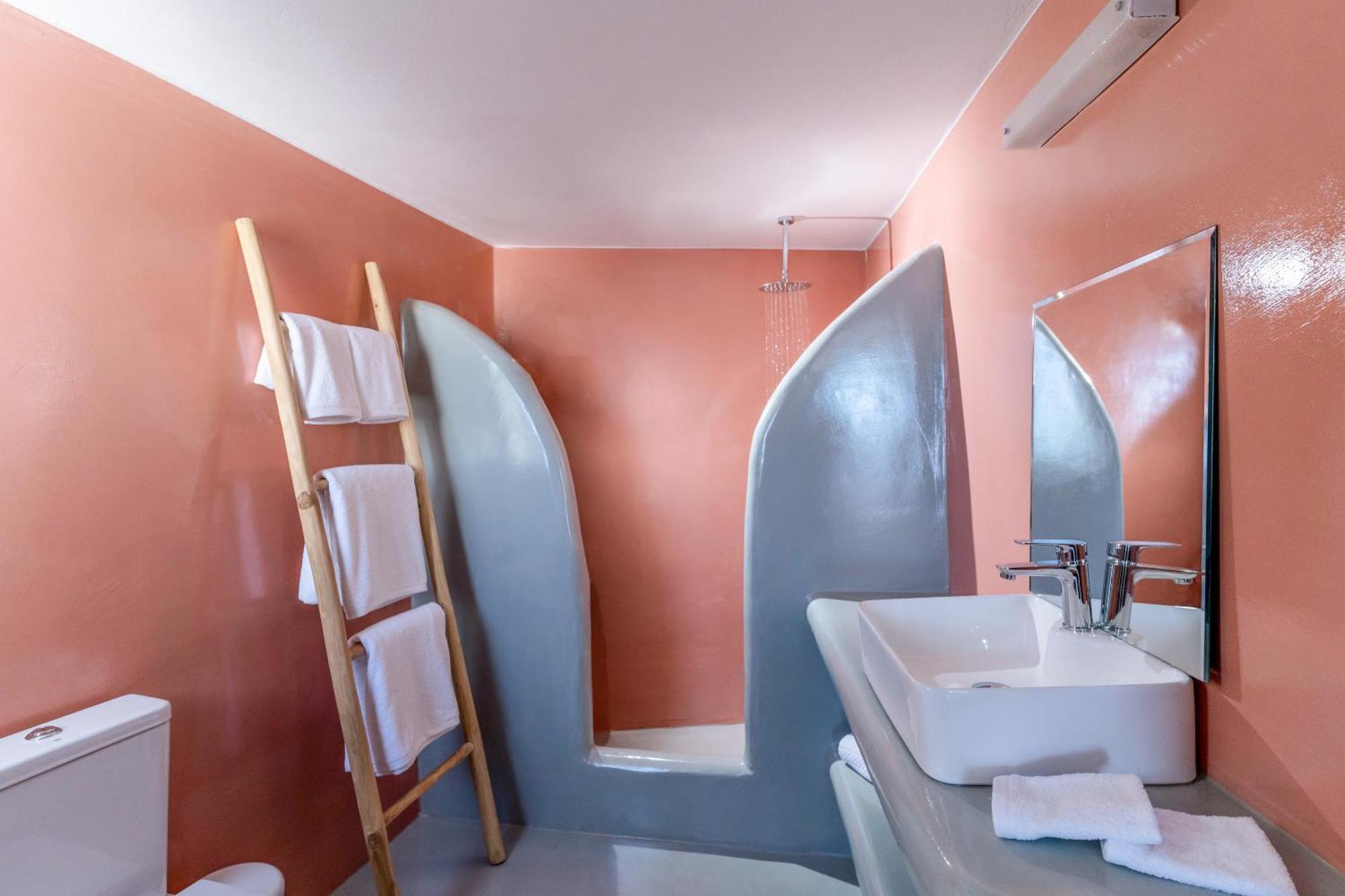 Evanthia Best View Thirassia Island Hotel Екстер'єр фото